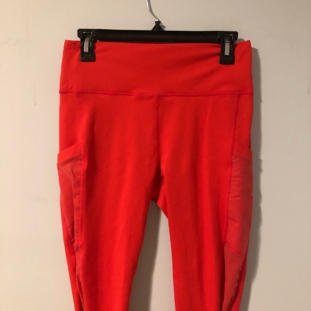 Fabletics On-The-Go High Waisted Red Leggings Siz… - image 5